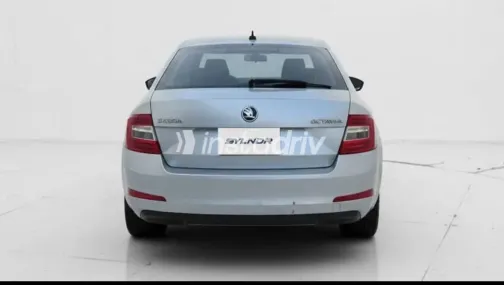 Skoda Octavia 2016 White Used for Sale - 1