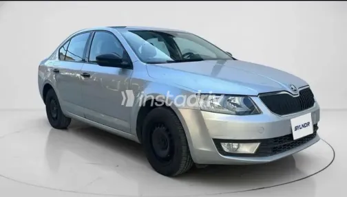 Skoda Octavia 2016 White Used for Sale - 3