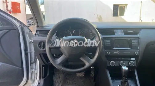 Skoda Octavia 2016 White Used for Sale - 4