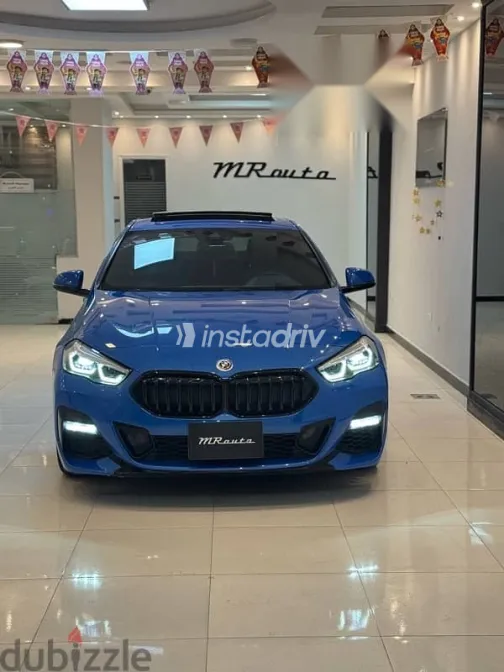 بي ام دبليو 218 2022 أزرق غامق مستعملة للبيع - 2