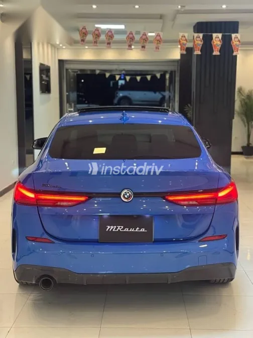 بي ام دبليو 218 2022 أزرق غامق مستعملة للبيع - 3