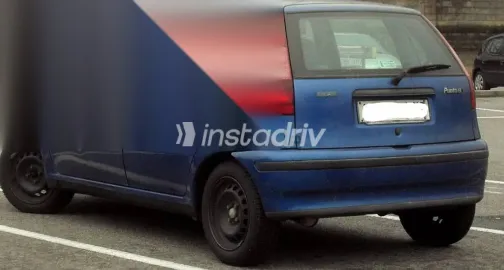 فيات بونتو 1995 أزرق غامق مستعملة للبيع - 2