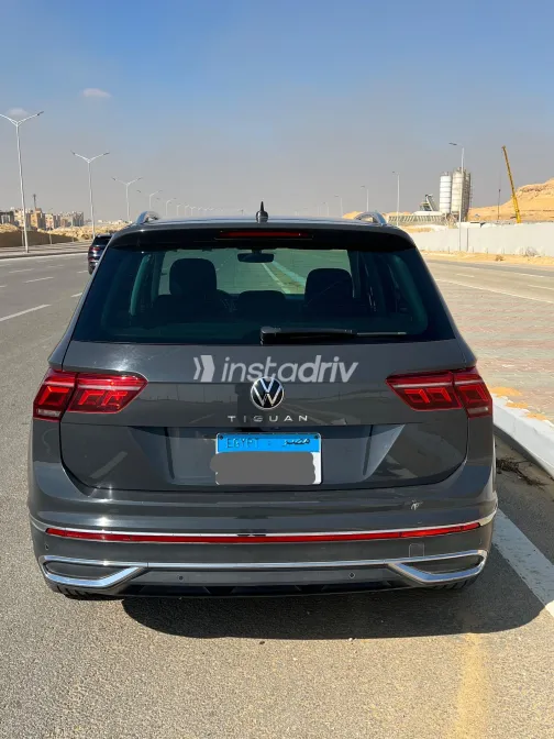 فولكس فاغن تيجون 2021 أبيض مستعملة للبيع - 4