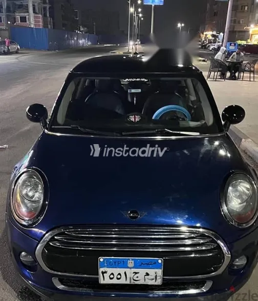 مينى كوبر 2016 أزرق غامق مستعملة للبيع - 3