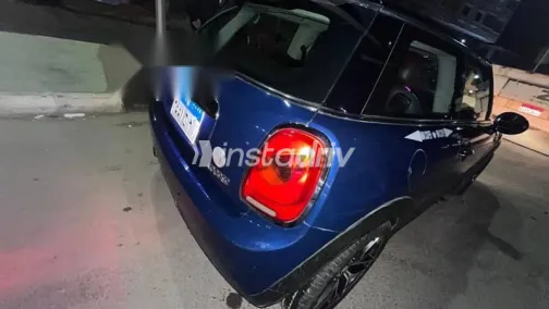 مينى كوبر 2016 أزرق غامق مستعملة للبيع - 5