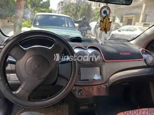 Chevrolet Aveo 2015 Red Used for Sale - 4