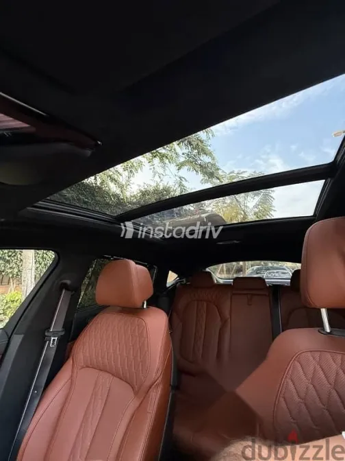 بي ام دبليو X6 2025 أزرق غامق مستعملة للبيع - 8