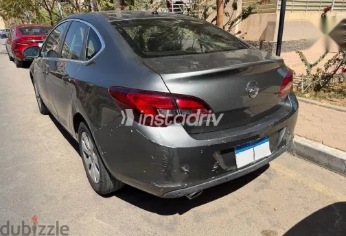 Opel Astra 2019 Gray Used for Sale - 7
