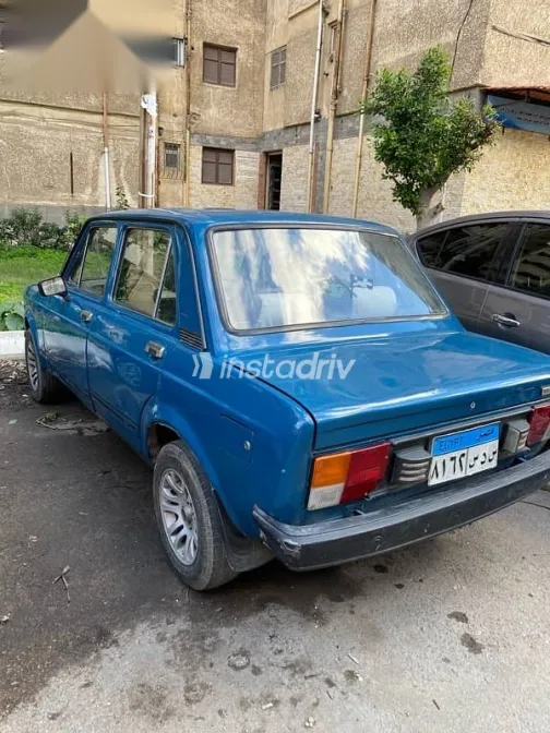 فيات 128 1984 أزرق غامق مستعملة للبيع - 2