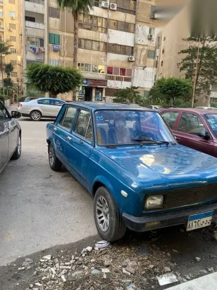 فيات 128 1984 أزرق غامق مستعملة للبيع