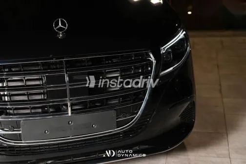 مرسيدس 300 2026 أسود جديدة للبيع - 4
