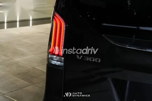 مرسيدس 300 2026 أسود جديدة للبيع - 6