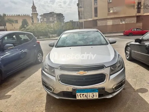 شيفروليه كروز 2016 فضي مستعملة للبيع - 5