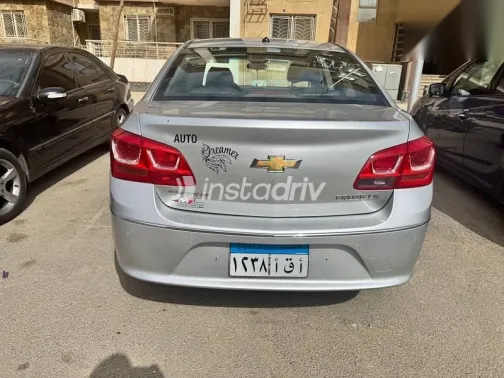 شيفروليه كروز 2016 فضي مستعملة للبيع - 8