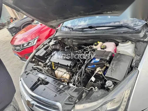 شيفروليه كروز 2016 فضي مستعملة للبيع - 9