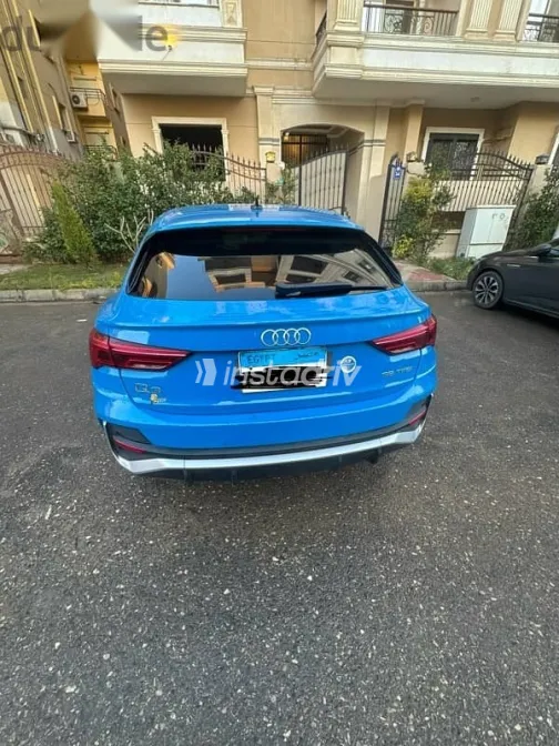 Audi Q3 2023 Dark Blue Used for Sale - 4