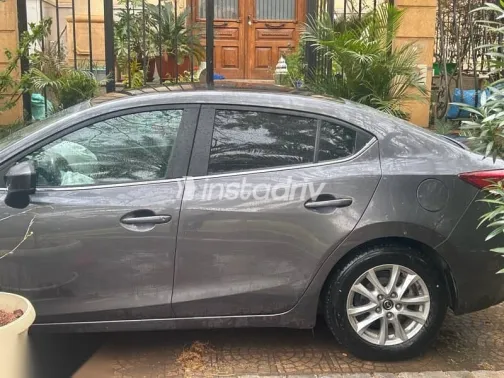 مازدا 3 2019 رمادي مستعملة للبيع - 3