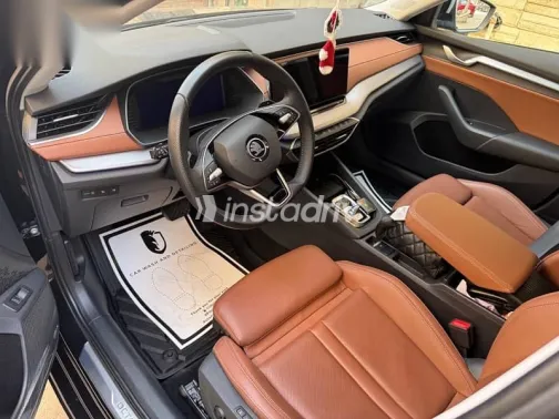 سكودا اوكتافيا 2025 أسود مستعملة للبيع - 9