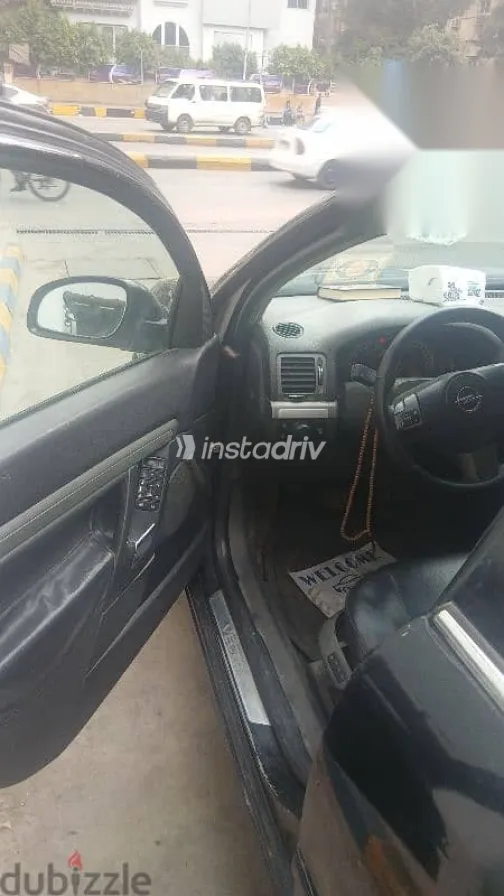 اوبل فيكترا 2008 أسود مستعملة للبيع - 8