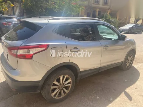 نيسان قشقاي 2017 فضي مستعملة للبيع - 3