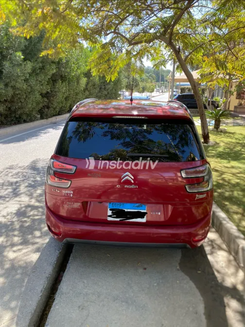 سيتروين c4 جراند بيكاسو 2016 أبيض مستعملة للبيع - 5