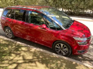 سيتروين c4 جراند بيكاسو 2016 أبيض مستعملة للبيع