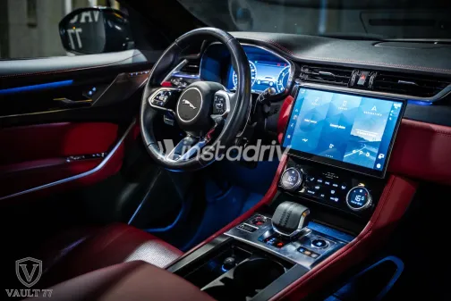 Jaguar F-Pace 2024 White Used for Sale - 1