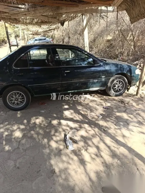 نيسان صنى 1998 أخضر مستعملة للبيع - 2