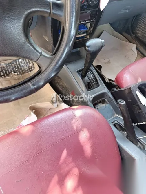 نيسان صنى 1998 أخضر مستعملة للبيع - 4