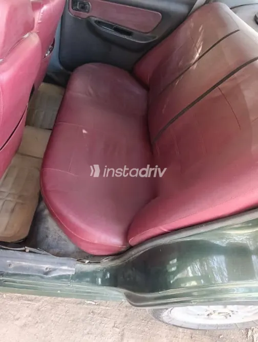 نيسان صنى 1998 أخضر مستعملة للبيع - 6