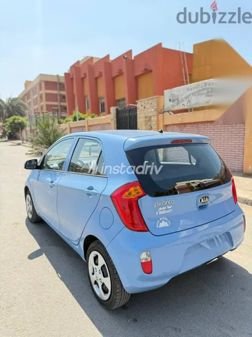 كيا بيكانتو 2015 أزرق غامق مستعملة للبيع - 5