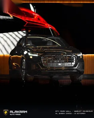 اودي Q8 2023 أسود مستعملة للبيع