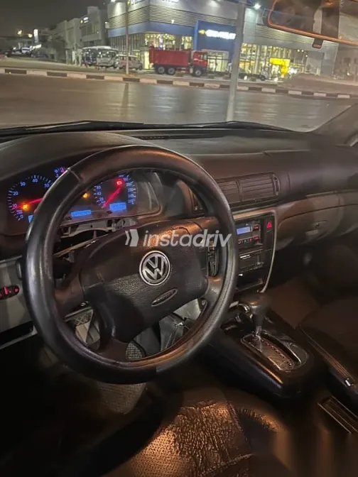 Volkswagen Passat 2000 Black Used for Sale - 3