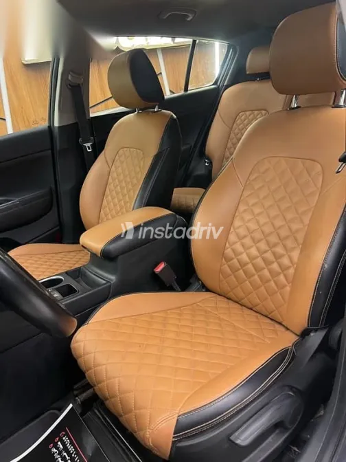 كيا سبورتاج 2017 أسود مستعملة للبيع - 6