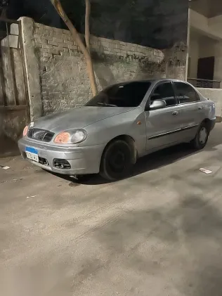 دايو لانوس 2005 فضي مستعملة للبيع