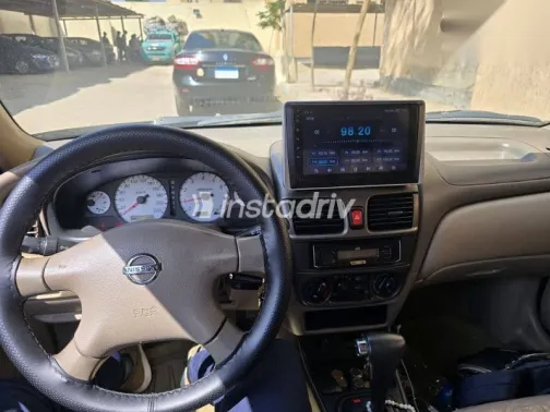 نيسان صنى 2012 أسود مستعملة للبيع - 7