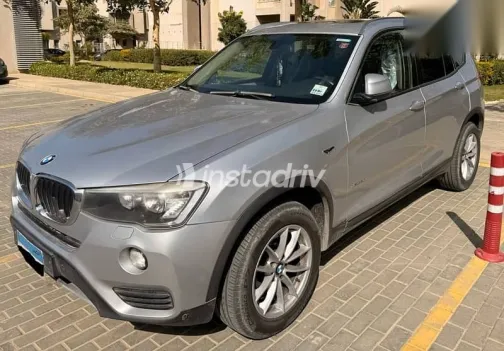 بي ام دبليو X3 2015 فضي مستعملة للبيع - 2