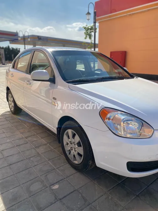 هيونداي اكسنت 2011 أبيض مستعملة للبيع - 5