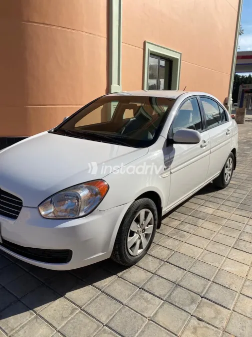 هيونداي اكسنت 2011 أبيض مستعملة للبيع - 7