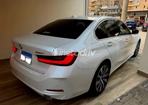 بي ام دبليو 320 2026 أبيض مستعملة للبيع - 3