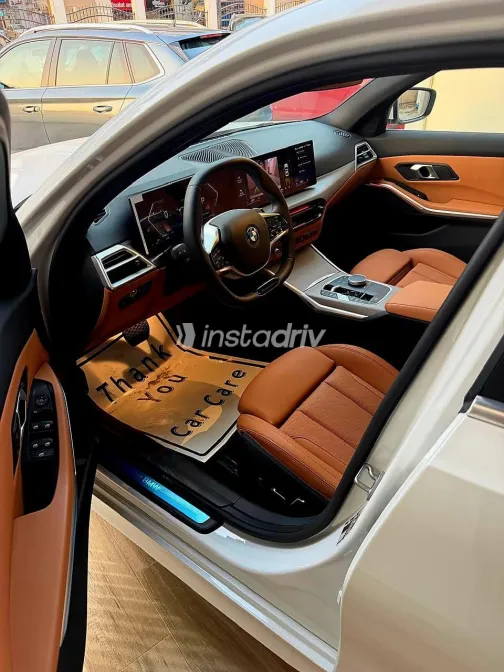 بي ام دبليو 320 2026 أبيض مستعملة للبيع - 7