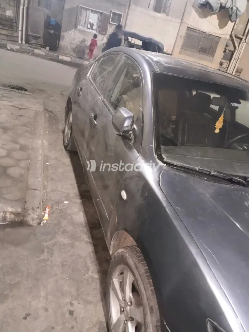 مازدا 3 2007 أبيض مستعملة للبيع - 3