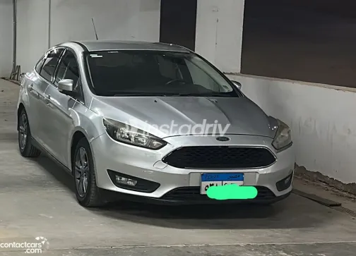 Ford Focus 2017 White Used for Sale - 6