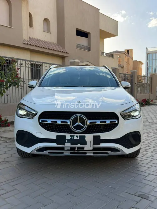 مرسيدس GLA 200 2022 أبيض مستعملة للبيع - 8