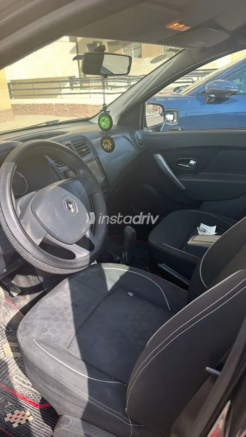 Renault Logan 2017 White Used for Sale - 1