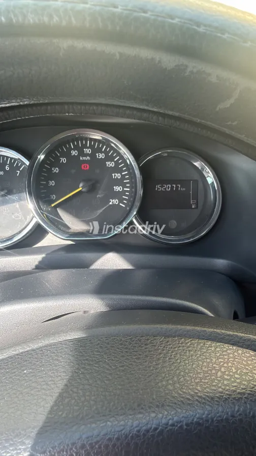 Renault Logan 2017 White Used for Sale - 2