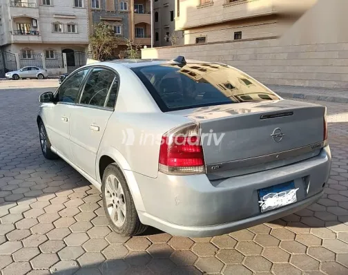 Opel Vectra 2008 Gold Used for Sale - 6