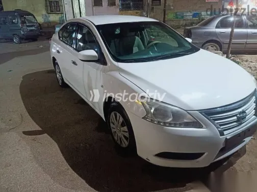 نيسان سنترا 2016 أبيض مستعملة للبيع - 6