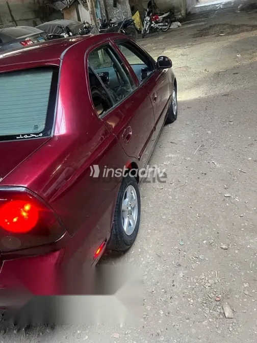 Hyundai Verna 2004 Burgundy Used for Sale - 8