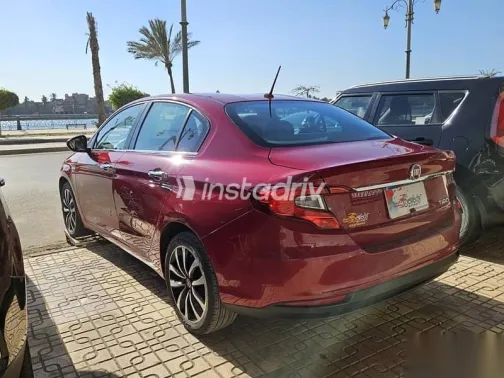 فيات تيبو 2018 أحمر مستعملة للبيع - 3